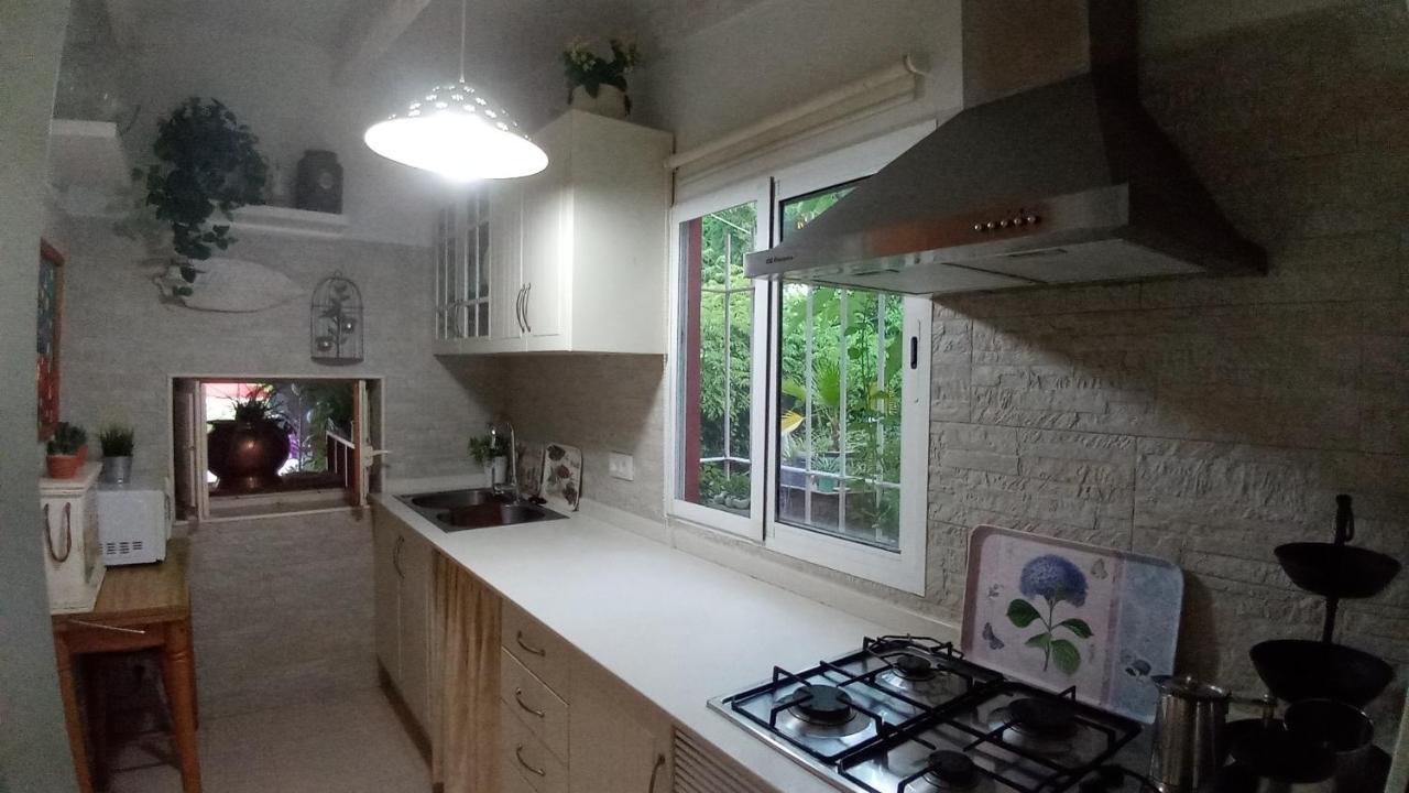 Casa con jardín frente Playa de Burriana Vila Exterior foto