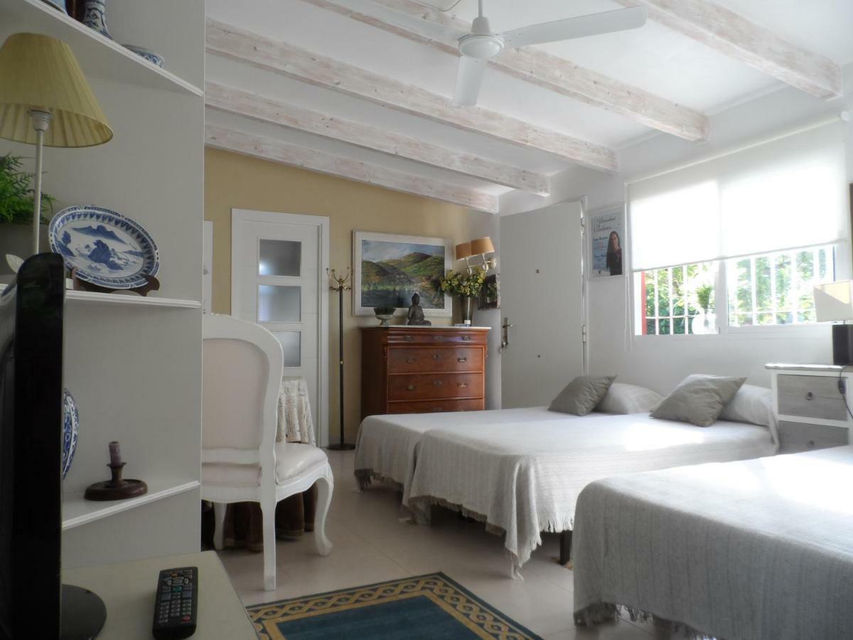 Casa con jardín frente Playa de Burriana Vila Exterior foto